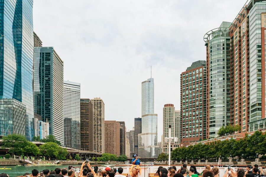Chicago: Architecture River Cruise Skip-the-Ticket Line - Comfort, seating, and weather