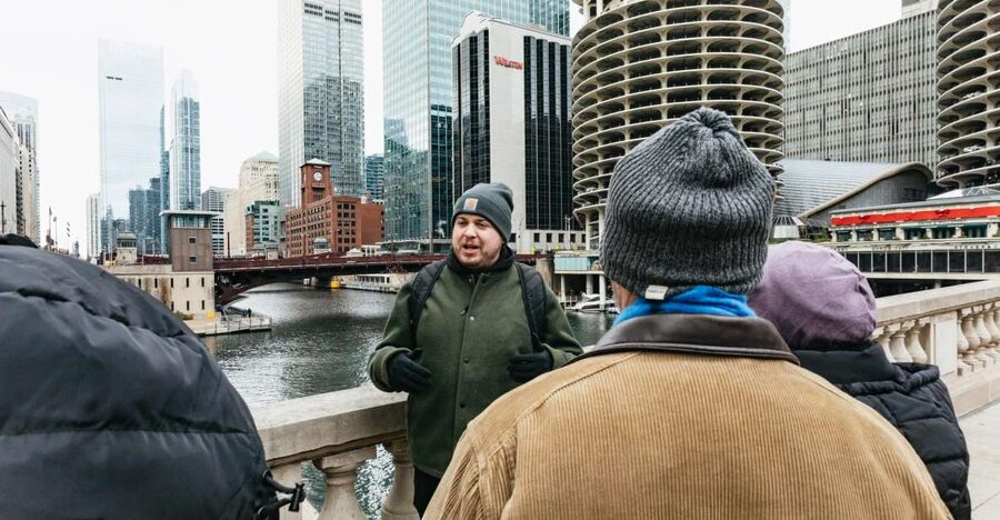 Chicago: Gangsters and Ghosts Guided Walking Tour - Why Chicago’s South Loop makes a good crime-and-ghost setting