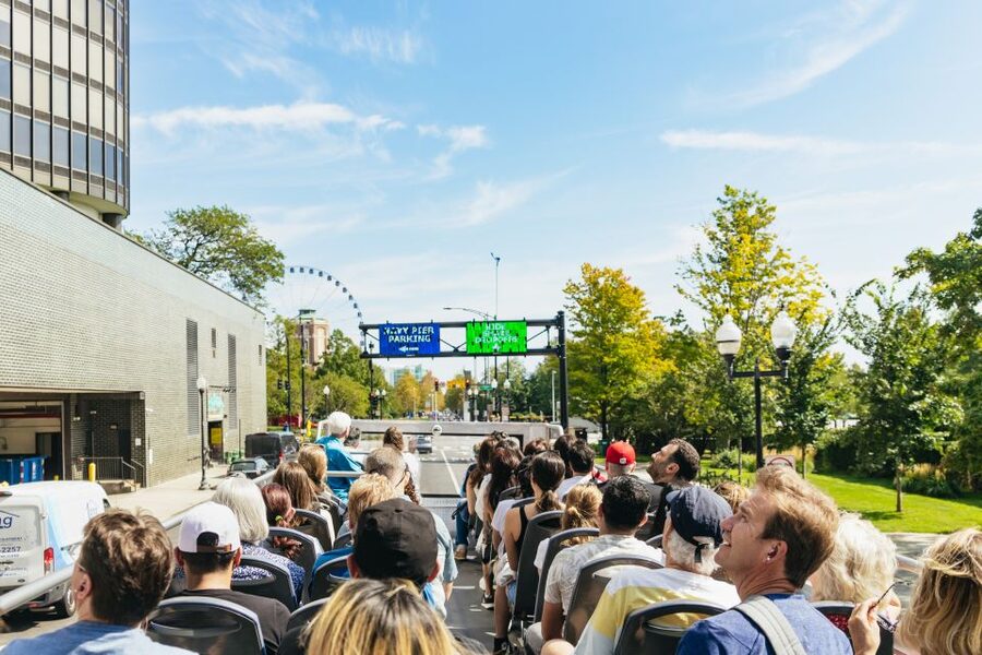 Chicago: Hop-on Hop-off Sightseeing Tour by Open-top Bus - Millennium Park, the Art Institute, and Grant Park