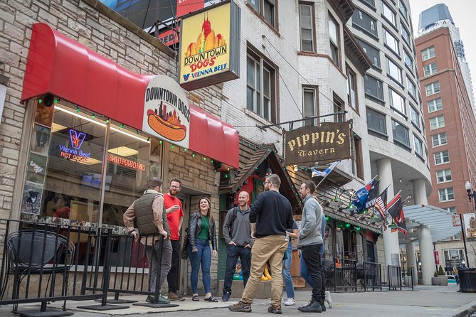 Chicago in a Day: Food, History & Architecture Walking Tour - Food comes gradually, not all at once