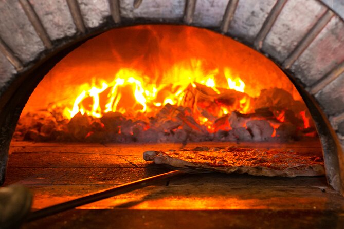 Chicago Pizza Tour - What the guide adds beyond the slices