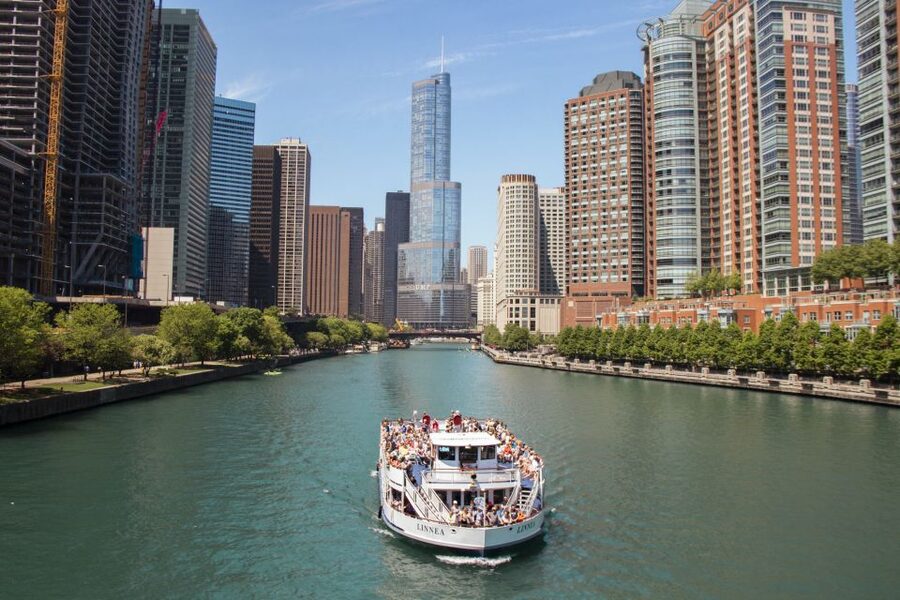 Chicago River: 1.5-Hour Guided Architecture Cruise - Why the river is Chicago’s best classroom