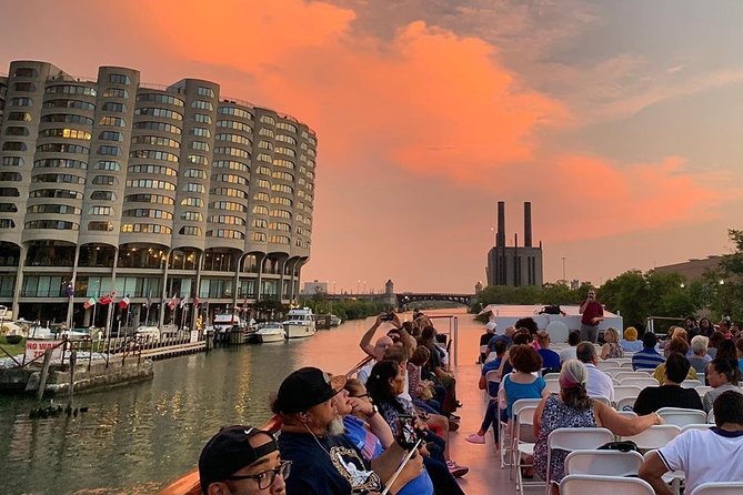 Chicago River 90-Minute Architecture Boat Tour - The Wrigley Building and the northward skyline