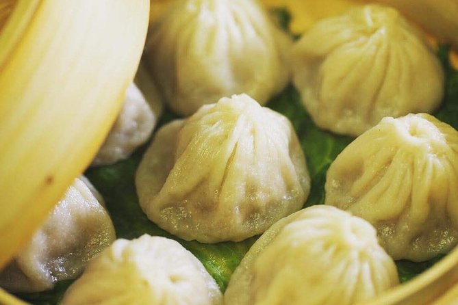 Chicago's Chinatown Food and Walking Tour - Ending Sweetly at Chiu Quon Bakery