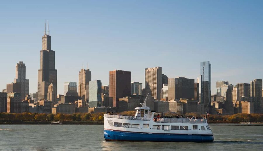Chicago: Shoreline Lake Michigan Skyline Cruise - When the cruise fits your Chicago plans