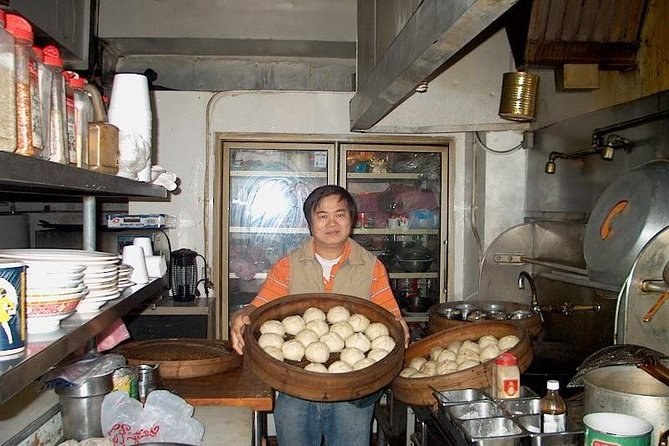 Chinatown & North BeachLittle Italy: 7 Tastings & History - Chinese culture, mysticism, and architecture between bites