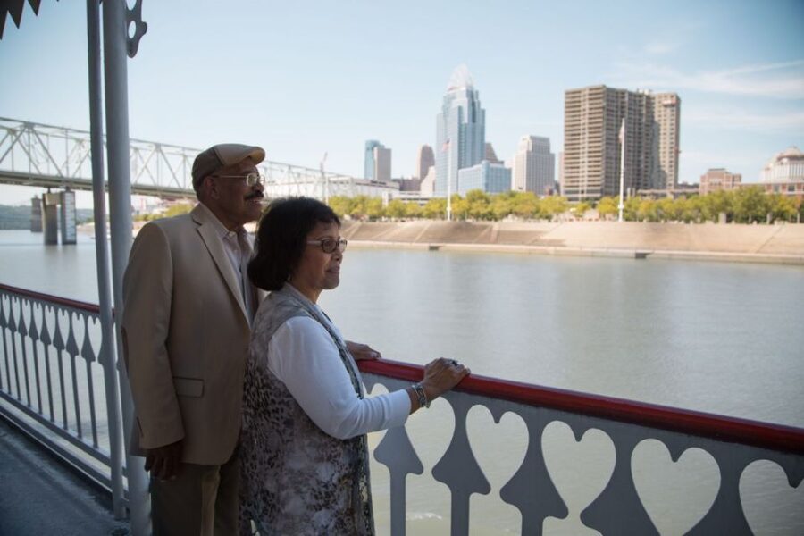 Cincinnati: Ohio River Cruise with Buffet Dinner - Who will enjoy this Cincinnati dinner cruise most?