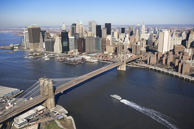Circle Line: 1.5hr - New York City Landmarks Cruise - Why seeing New York from the harbor works