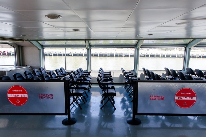 Circle Line: 2.5hr - Complete Manhattan Island Cruise - Choosing between standard and premium seating