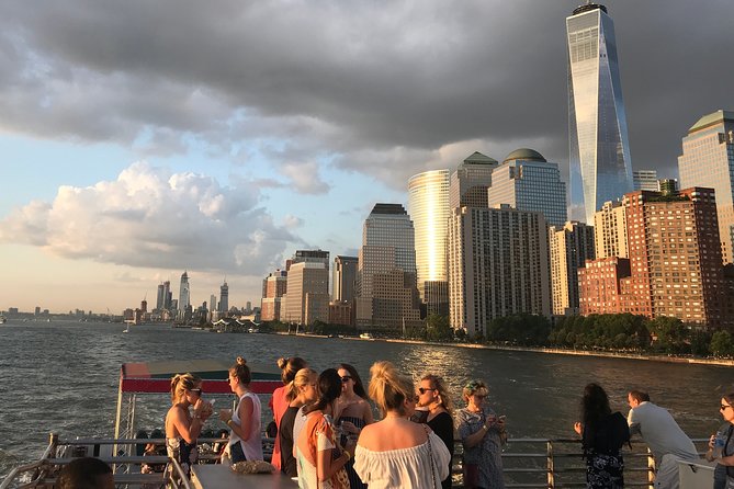 Circle Line: 2hr - New York City Harbor Lights Cruise - Manhattan’s towers from the Hudson