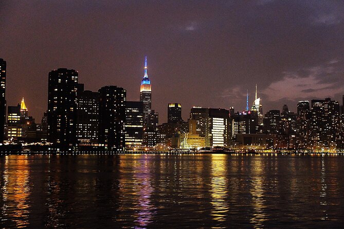 Circle Line: 2hr - New York City Harbor Lights Cruise - Brooklyn Bridge and the harbor lights