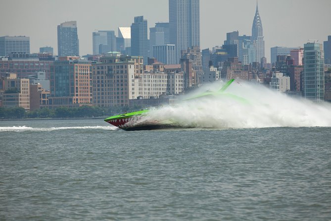 Circle Line: NYC BEAST Speedboat Ride - Getting wet is part of the ticket