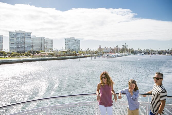 City Cruises San Diego: Scenic 90-Minute Narrated Harbor Tour - Finding the best seat and handling the bay air