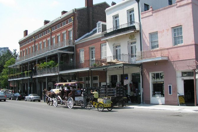City Tour of New Orleans with Pickup - The Garden District and its grand homes