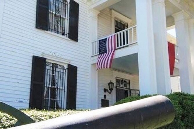 Civil War Tour with Lotz House, Carter House & Carnton Admission from Nashville - Carnton Plantation and the Confederate cemetery