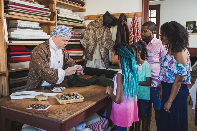 Colonial Williamsburg Admission - Homes and gardens bring the social story closer