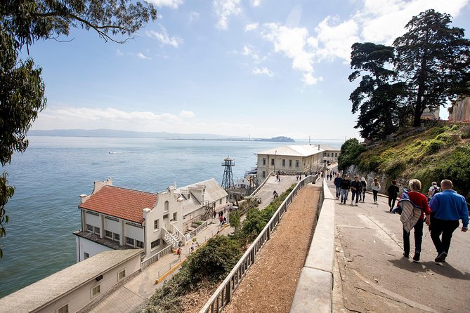 Combo Tour: Alcatraz Island and San Francisco Grand City Tour - Twin Peaks delivers the best city panorama