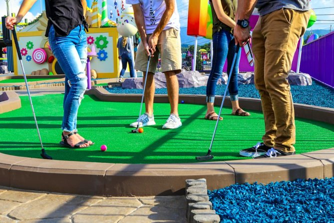 Crave Golf Club - Two Courses of Mini Golf - How the 38-hole course works