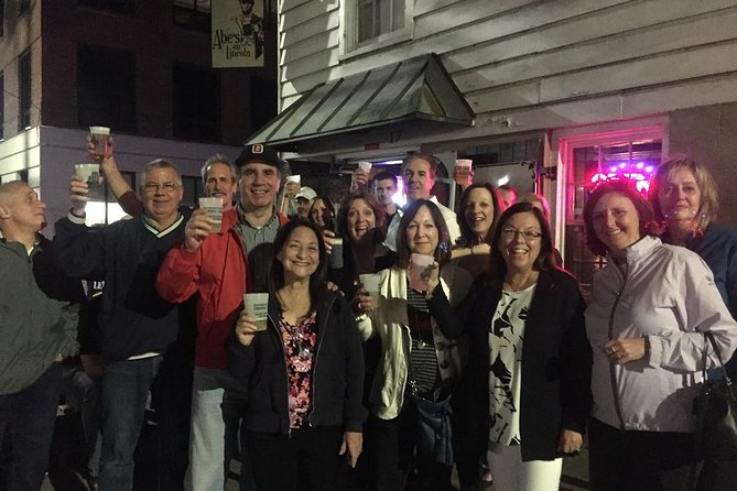 Creepy Crawl Night-Time Haunted Pub Walking Tour of Savannah's Historic District - What the Creepy Crawl actually feels like