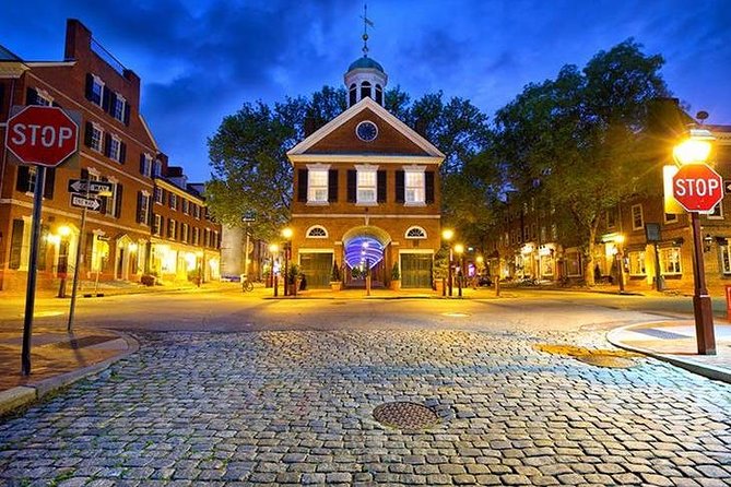 Dark Philly Adult Night Tour - The Liberty Bell and Independence Hall: ideals beside appetite
