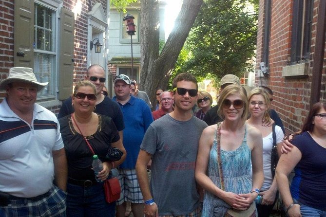 Dark Philly Adult Night Tour - Washington Square: executions, mass graves, and restless stories