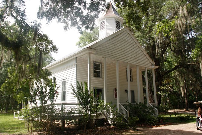 Daufuskie Island Guided History Tour from Hilton Head - Golf carts make the undeveloped side manageable