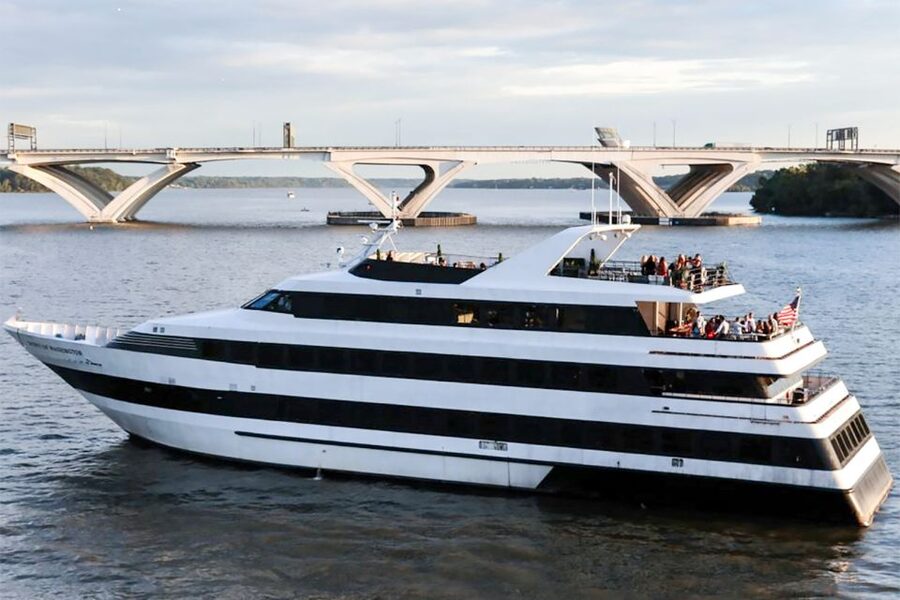 DC: City Cruises Buffet Brunch, Lunch, or Dinner Cruise - Should you book this Potomac dinner cruise?