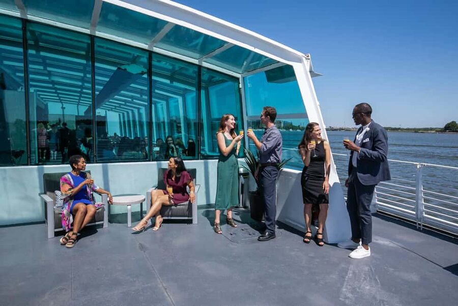DC: City Cruises Gourmet Brunch, Lunch, or Dinner Cruise - Seeing Washington from the Potomac