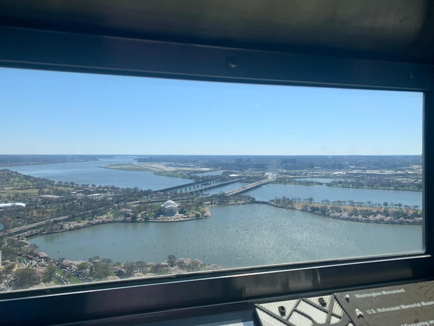 DC: Washington Monument Direct Entry with Guidebook - The elevator ride and observation deck