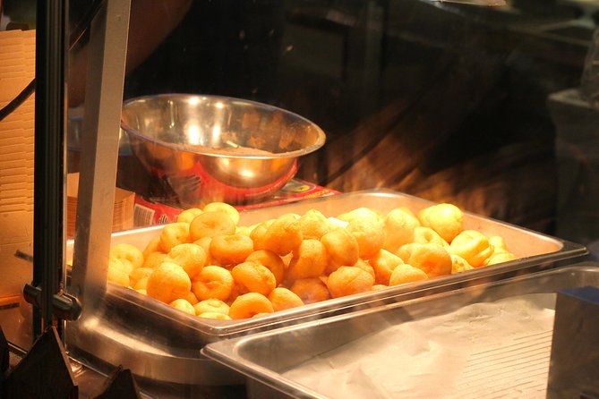 Delicious Donuts & City Sights: Chicago's Original Donut Tour - Firecakes and the appeal of comparing styles