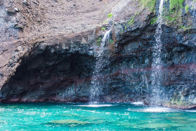 Deluxe Na Pali Morning Snorkel Tour on the Lucky Lady - The 6:45 a.m. start in Eleele