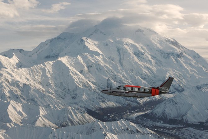 Denali Peak Sightseeing by Plane - Why seeing Denali from the air changes everything