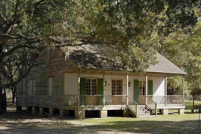 Destrehan Plantation Tour - Walking beneath the oaks after the tour