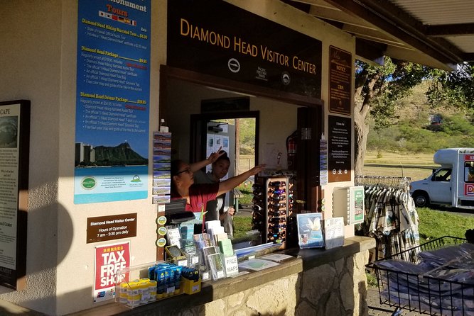 Diamond Head Crater - What the 1.6-mile trail feels like
