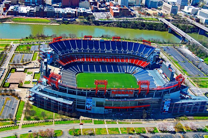Downtown Nashville Helicopter Tour - What the small group and pilot commentary add
