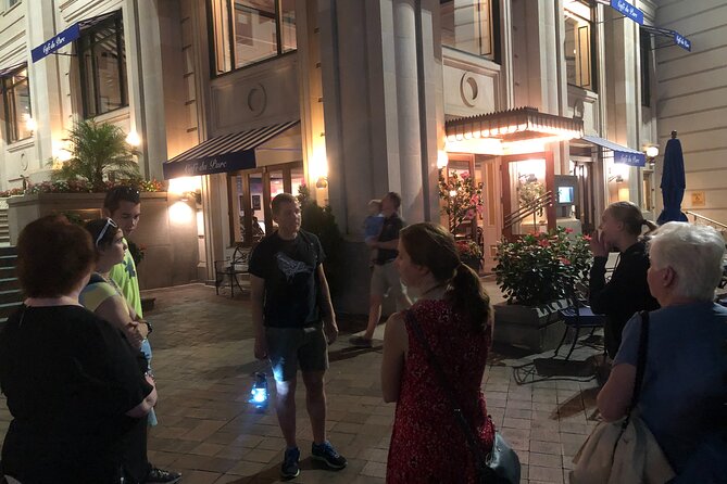 Dreaded Dead Descent of the District: DC Ghost Tour - Stop 3: The White House Visitor Center area