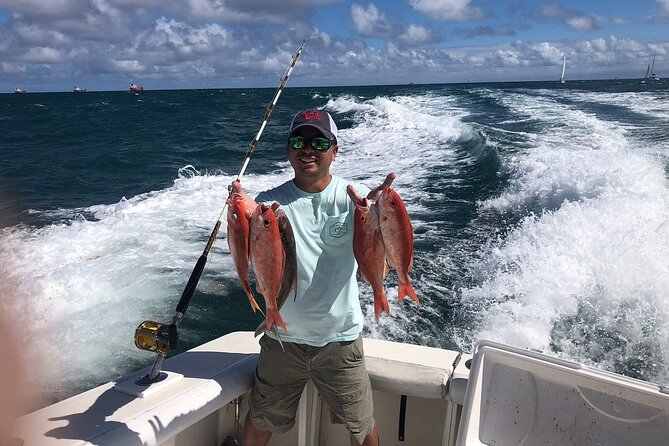 Drift Fishing Trip off the Coast of Fort Lauderdale - Seasickness and rough-water reality