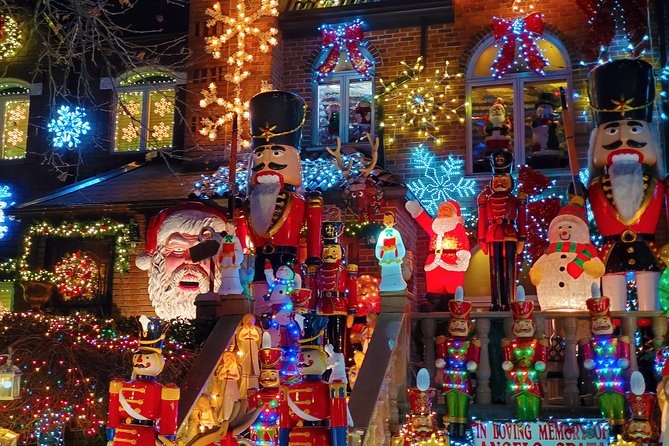 Dyker Heights Christmas Lights Guided Tour - Starting at 4:15 pm in Midtown Manhattan