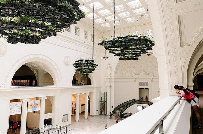 Field Museum of Natural History Admission Tickets - Underground Adventure and live animals
