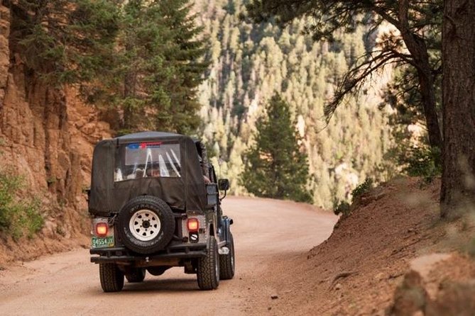 Foothills, History, and Garden of the Gods Jeep Tour - Starting at 925 South 8th Street