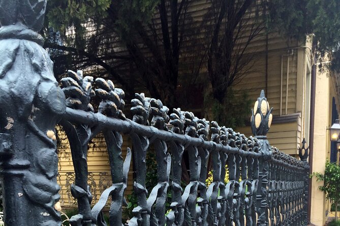 French Quarter Walking Tour With Comp 1850 House Museum Admission - French, Spanish, Creole, and New Orleans history