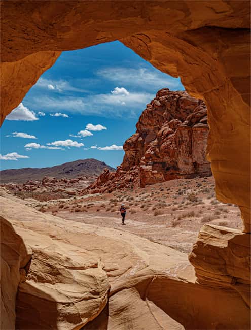 From Las Vegas: Valley of Fire State Park Guided Day Tour - Fire Canyon and lunch at Seven Sisters