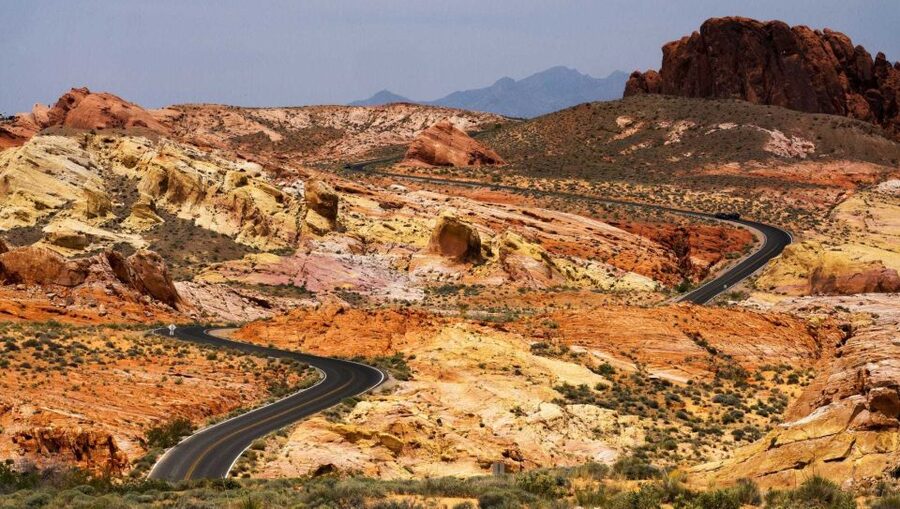 From Las Vegas: Valley of Fire State Park Tour - Leaving Las Vegas before the heat