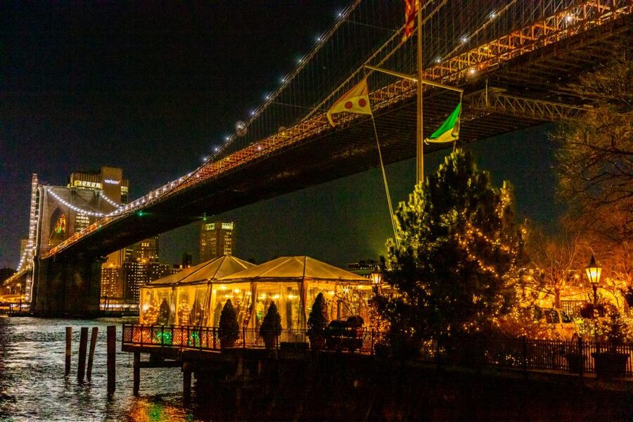 From Manhattan: 4-Hour Dyker Heights Holiday Lights Bus Tour - Key points to know before booking
