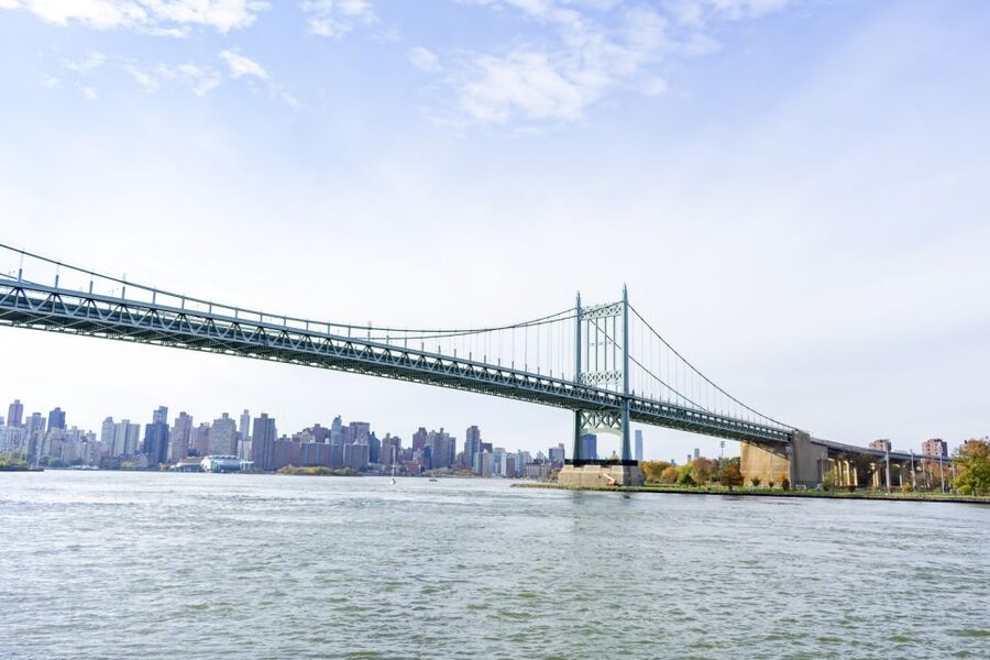 From Manhattan: Bronx, Queens and Brooklyn Half-Day Tour - Why leave Manhattan for the outer boroughs?