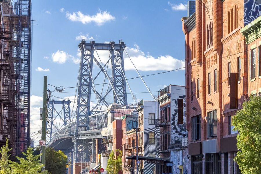 From Manhattan: Bronx, Queens and Brooklyn Half-Day Tour - From Grand Central to Spanish Harlem