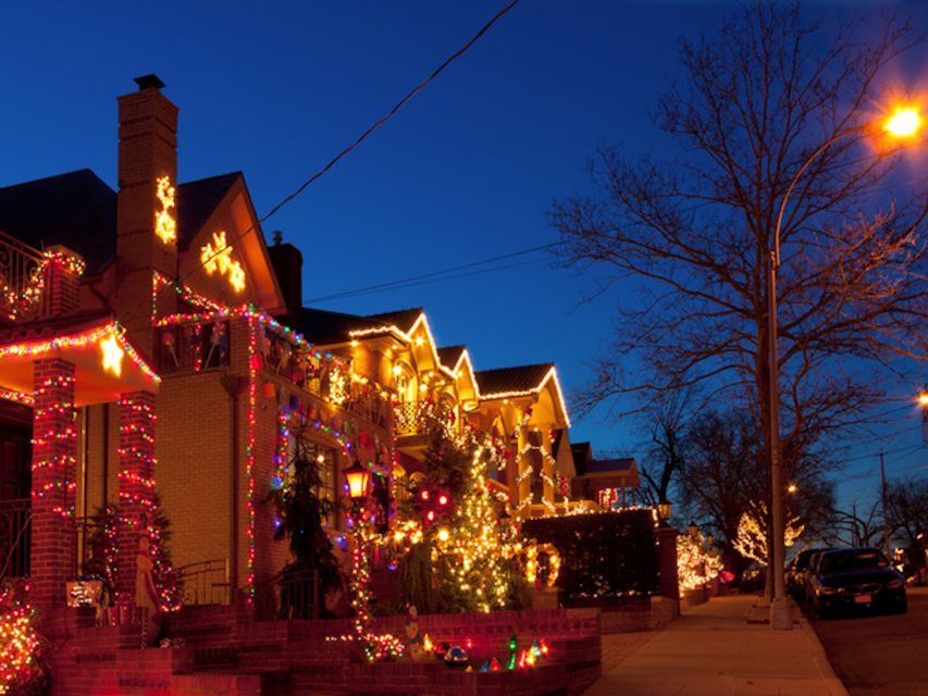 From Manhattan: Dyker Heights Lights & Skyline Tour - The stories make the lights more than a photo stop