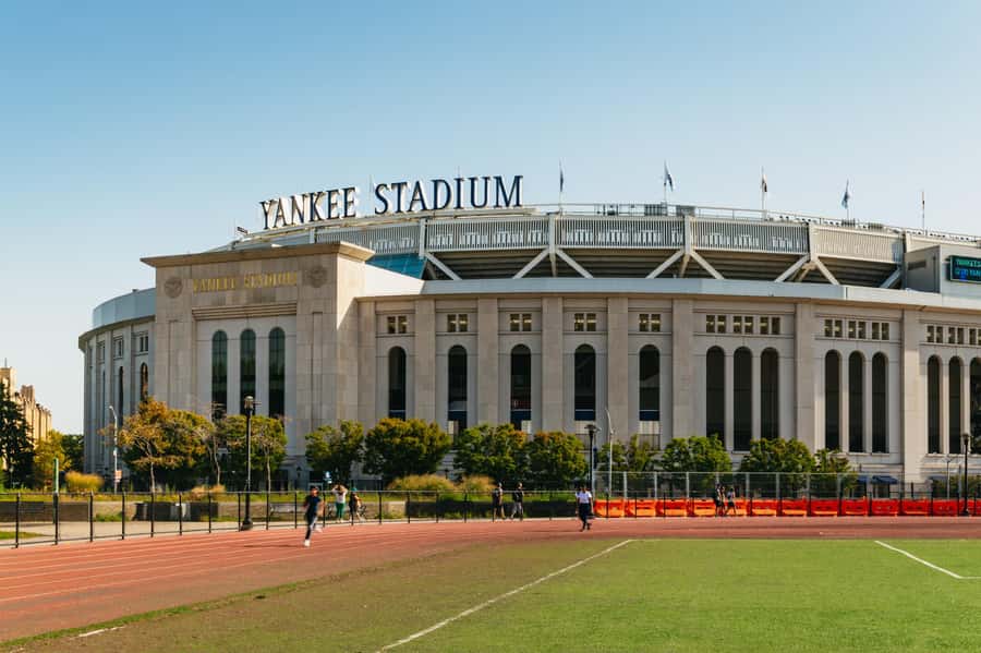From Manhattan: Full-Day NYC Boroughs and Coney Island Tour - Why this boroughs tour is useful