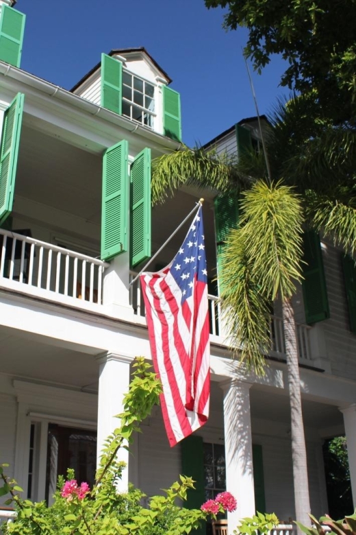 From Miami: Key West Day Trip with Pickup at Selected Hotels - What the guide adds to the ride
