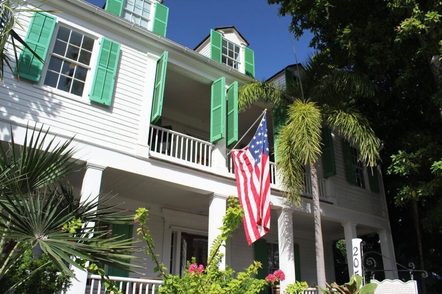 From Miami: Key West Day Trip with Pickup at Selected Hotels - Six hours to shape your own Key West day
